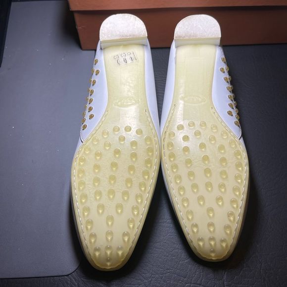 Vintage Tods Driving Loafer - Picture 9 of 14
